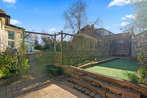 Photo 22- click for photo gallery